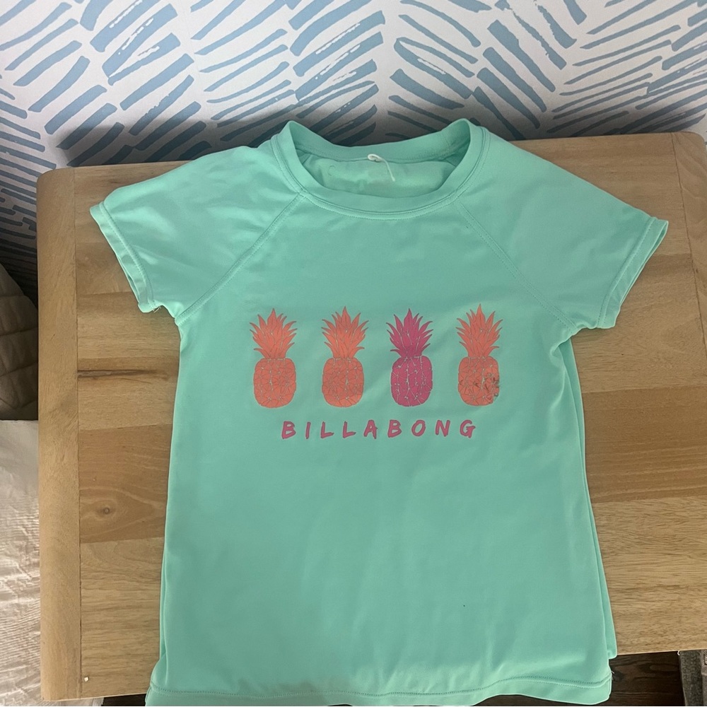 billabong rash guard